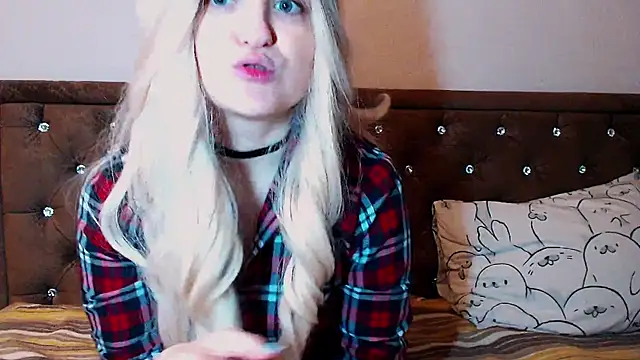 Sara4uu live sex cam