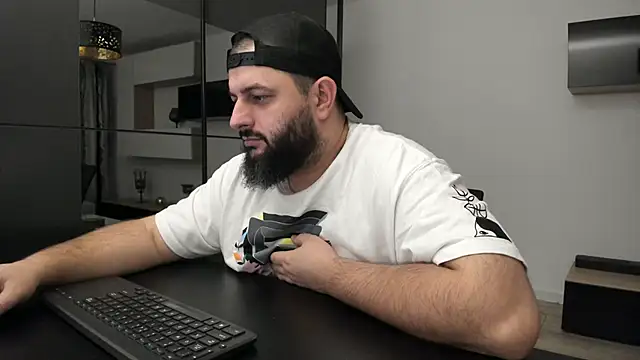 DravenPeak live sex cam