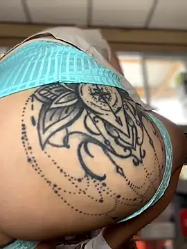 sammyqueenx21 live sex cam