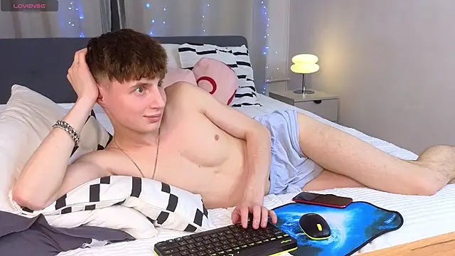 crisp1n live sex cam