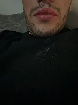 yaxxx03 live sex cam