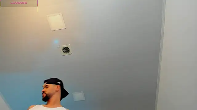 Petesevans live sex cam