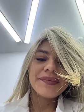 alicee16 live sex cam