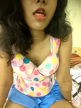 Snaya-baby live sex cam