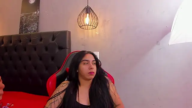 violet_and_myers live sex cam