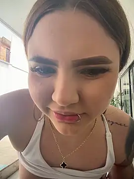 Beella1_ live sex cam