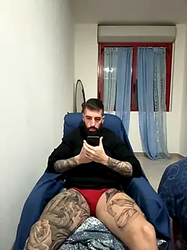 Gioeltoro89 live sex cam