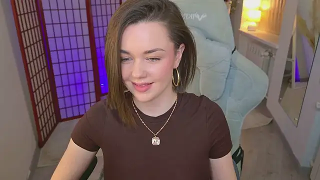 AvaFlower live sex cam