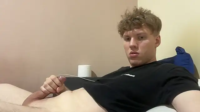 sexybooii6968 live sex cam