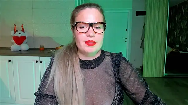 HotTiffani live sex cam