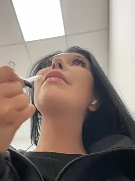 Tisha_Busty live sex cam