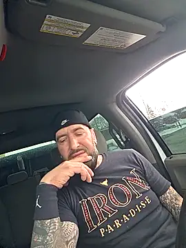 Beardedtattood live sex cam