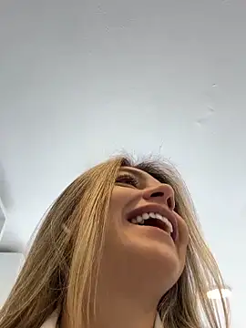 alicee16 live sex cam