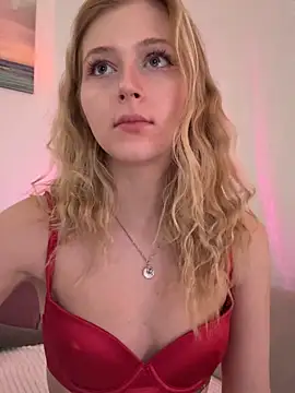 LunaRase live sex cam