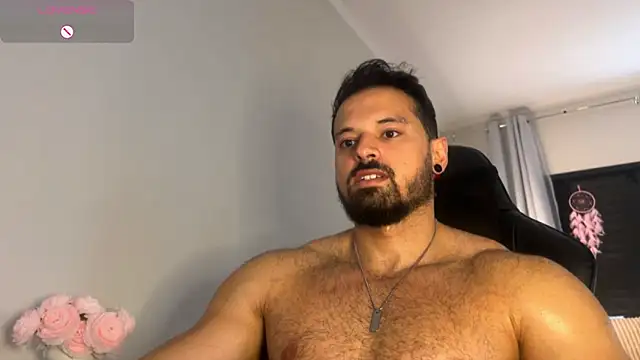 Lucasfit24 live sex cam