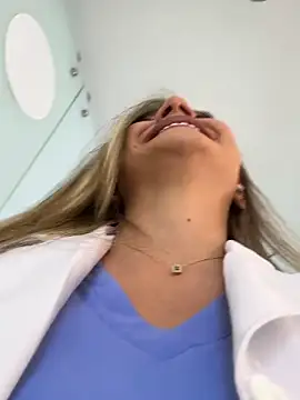 alicee16 live sex cam