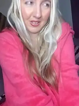 Mllesha74000 live sex cam