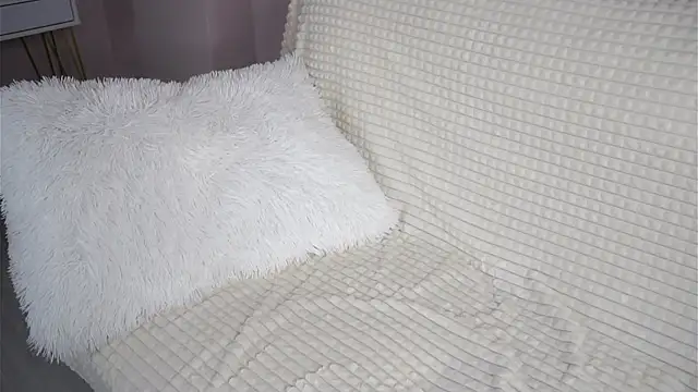 SunnivaCovil live sex cam