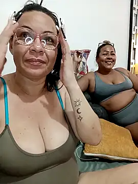 AnittaTettona live sex cam