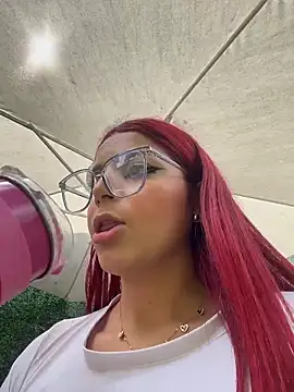 ArieliciousXXX live sex cam