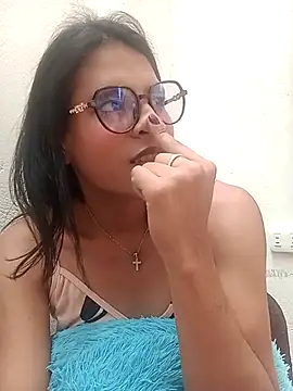 Leilanixxx live sex cam