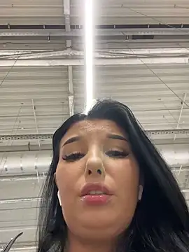 Tisha_Busty live sex cam