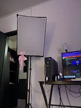 Natural_BIGASS_Nina live sex cam