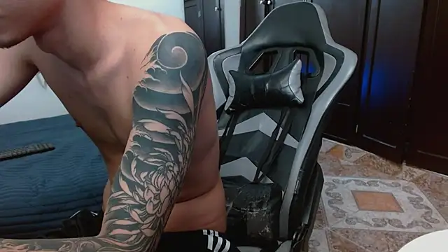 aaron_blug live sex cam