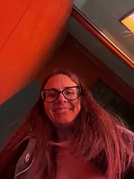 NataKitten live sex cam