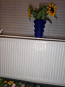 Maddythemilf live sex cam