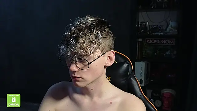 Keytaro live sex cam