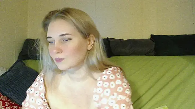 mmmPinUpGirl live sex cam