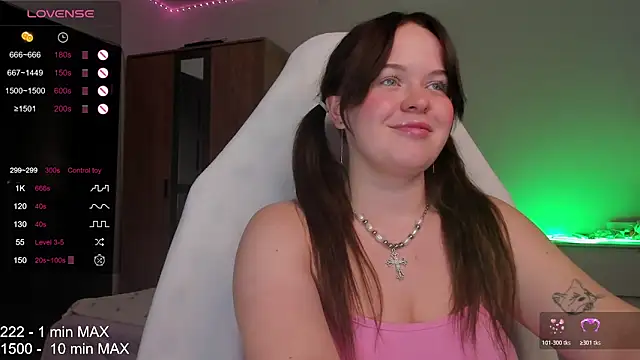 HANNA_MONTANAS live sex cam