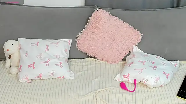 mendaciouss live sex cam