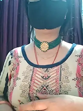 Aishwaryaa_69 live sex cam