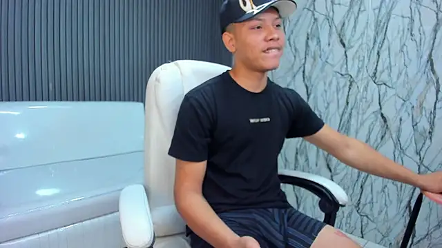 marcus_20 live sex cam