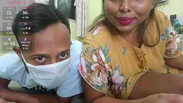 Trending_Couple live sex cam