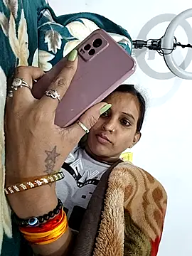 Hotty-Nidhi live sex cam