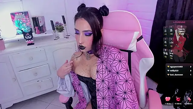 Nyx_Blackmoon live sex cam