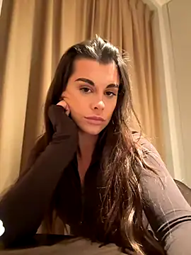 AlitaNova live sex cam