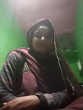 Pooja_hote live sex cam