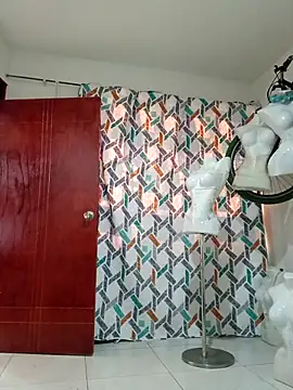 PaulinaLondra2 live sex cam