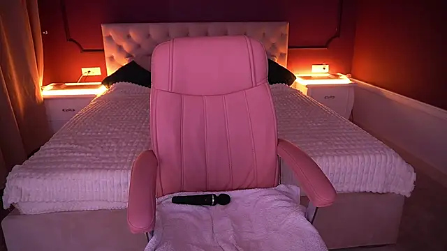 MilaSecrett live sex cam