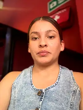 Talia_Bonet live sex cam