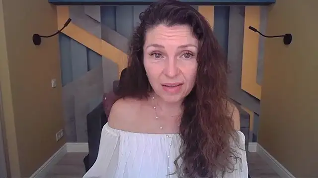 EllaLong live sex cam