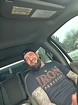 Beardedtattood live sex cam