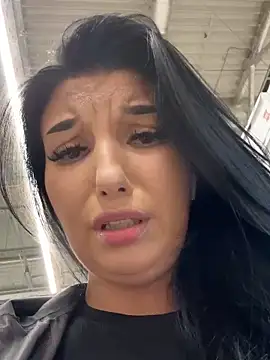 Tisha_Busty live sex cam