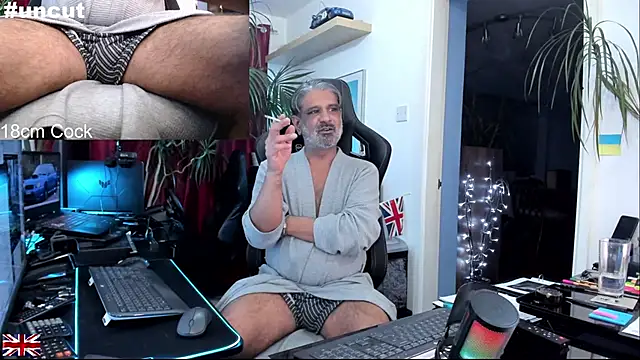 OnlineBossUK live sex cam