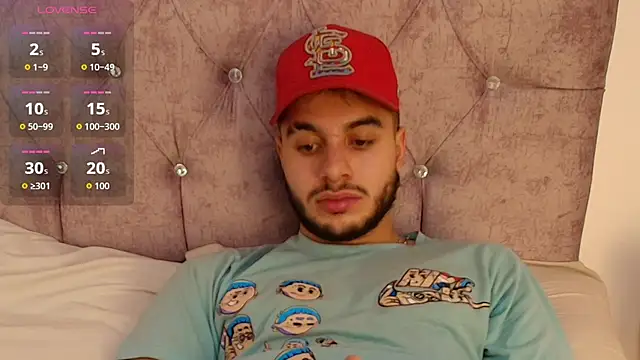 Amadeo_Wild live sex cam