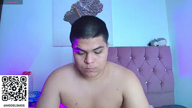 naomi_campbel_ live sex cam